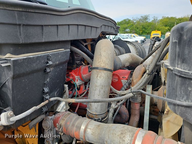 image for item OG9389 2008 International Work Star 7600  dump truck