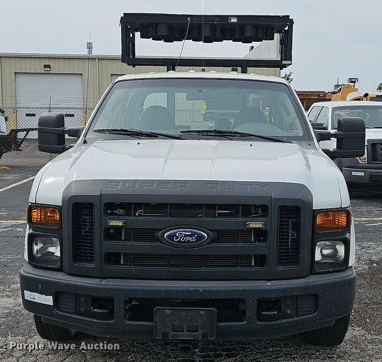 image for item OG9390 2009 Ford F250  Crew Cab utility bed pickup truck