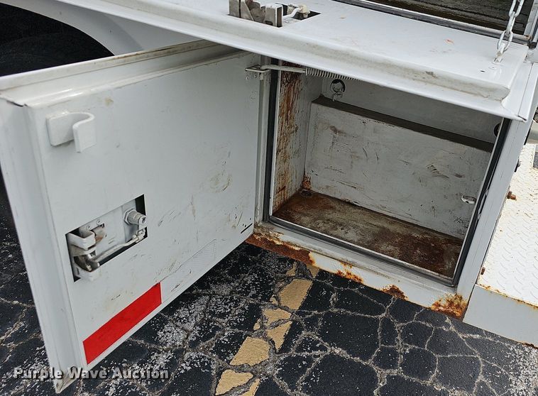 image for item OG9390 2009 Ford F250  Crew Cab utility bed pickup truck