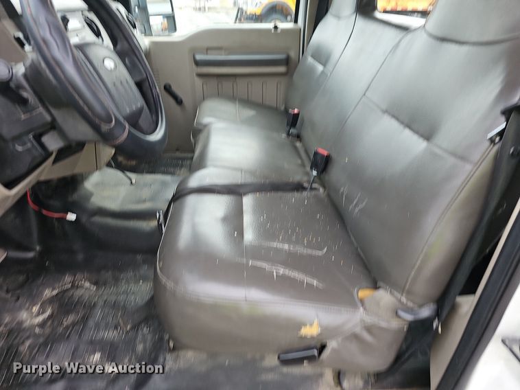 image for item OG9390 2009 Ford F250  Crew Cab utility bed pickup truck