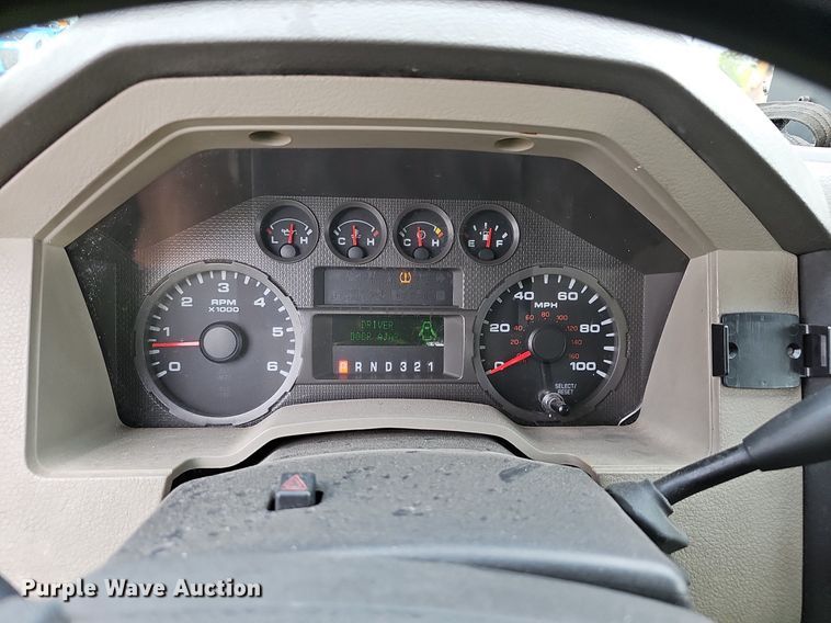 image for item OG9390 2009 Ford F250  Crew Cab utility bed pickup truck