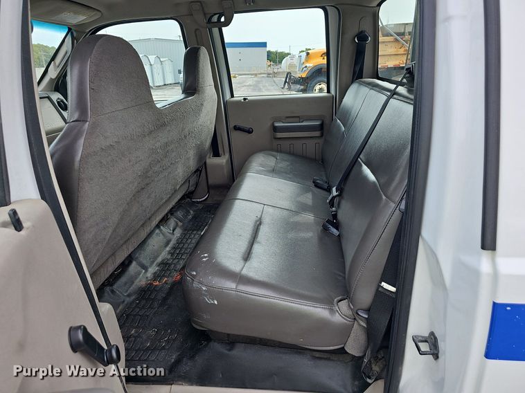 image for item OG9390 2009 Ford F250  Crew Cab utility bed pickup truck