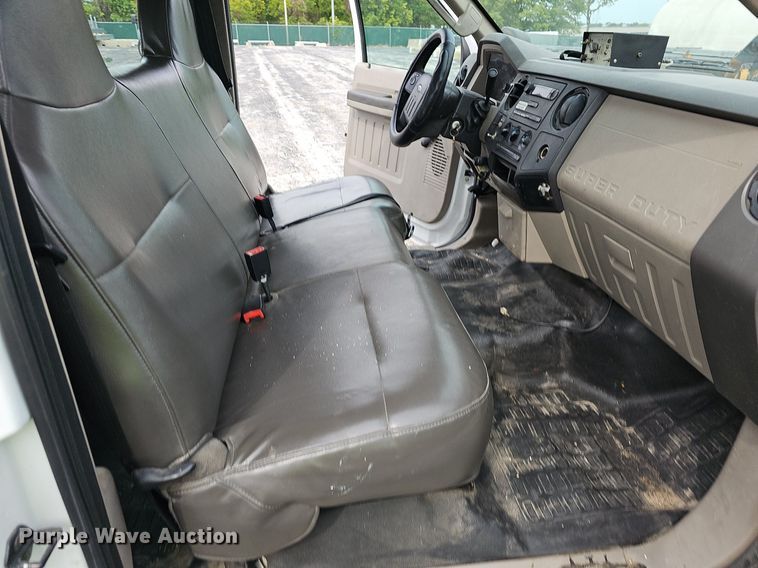 image for item OG9390 2009 Ford F250  Crew Cab utility bed pickup truck