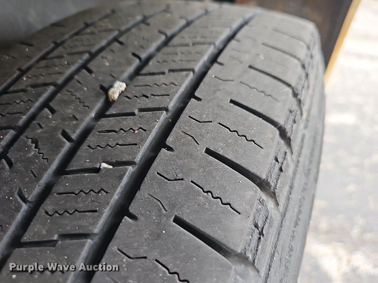 image for item OG9390 2009 Ford F250  Crew Cab utility bed pickup truck