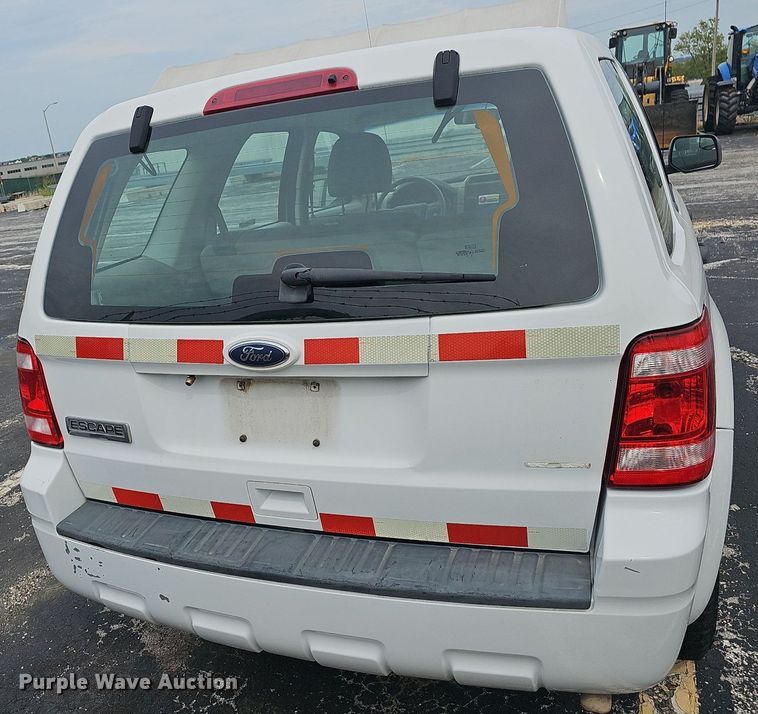 image for item OG9392 2010  Ford Escape  SUV