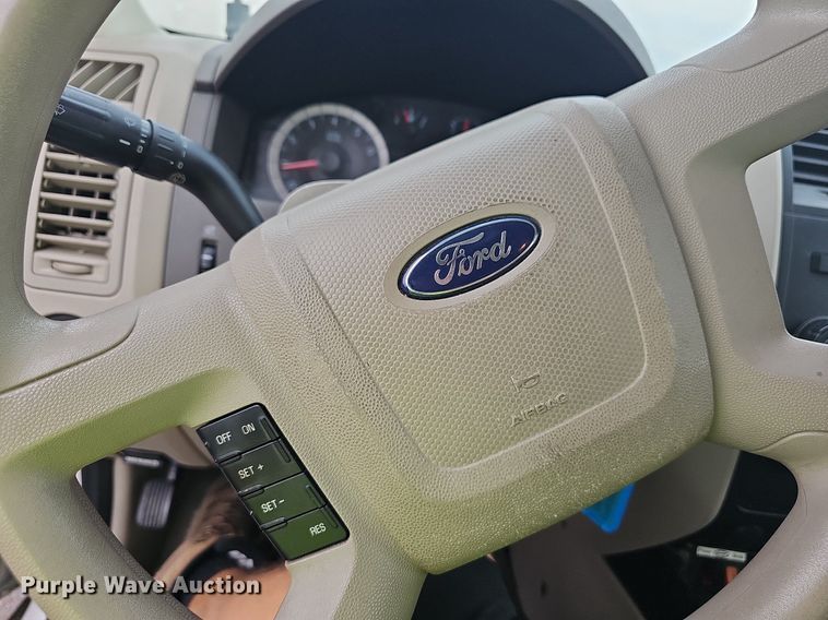 image for item OG9392 2010  Ford Escape  SUV