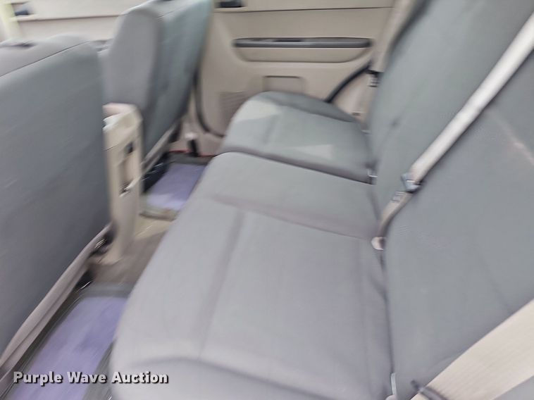 image for item OG9392 2010  Ford Escape  SUV