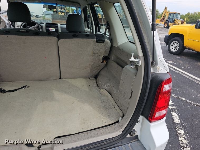 image for item OG9392 2010  Ford Escape  SUV