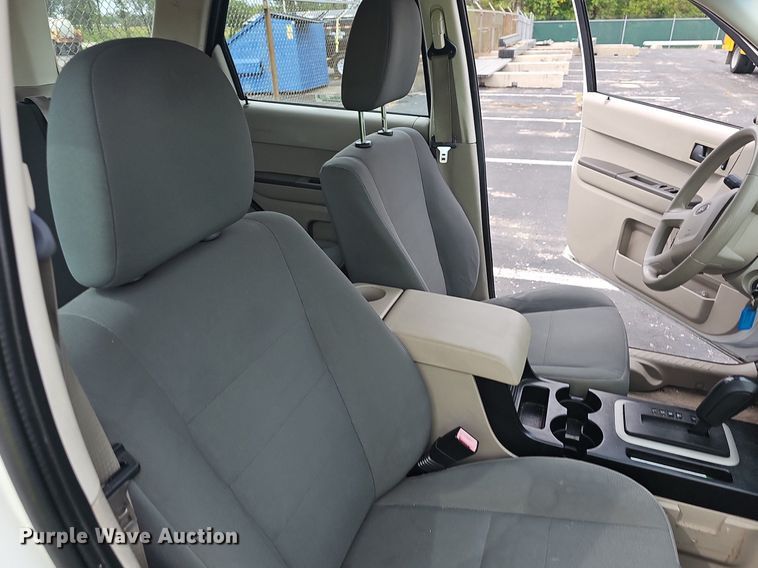 image for item OG9392 2010  Ford Escape  SUV