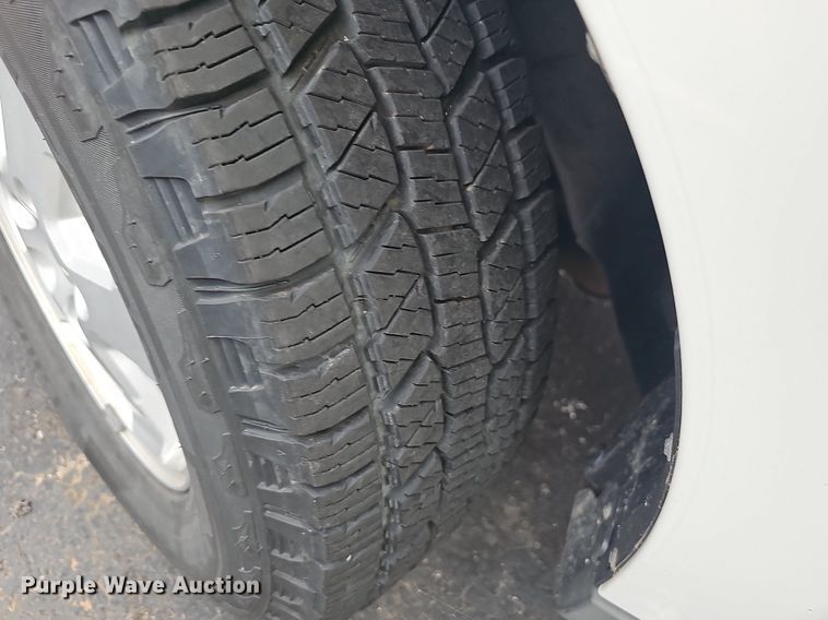 image for item OG9392 2010  Ford Escape  SUV