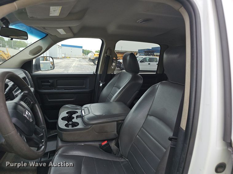 image for item OG9393 2013 Dodge Ram 1500  Crew Cab pickup truck