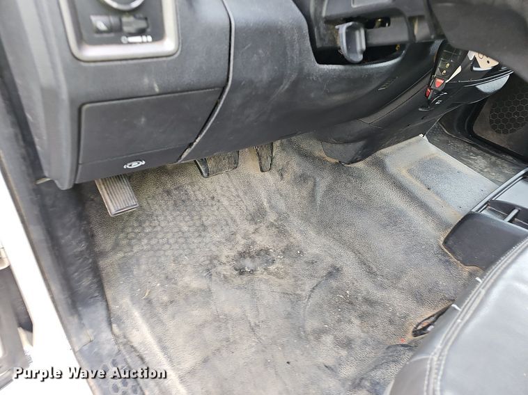 image for item OG9393 2013 Dodge Ram 1500  Crew Cab pickup truck