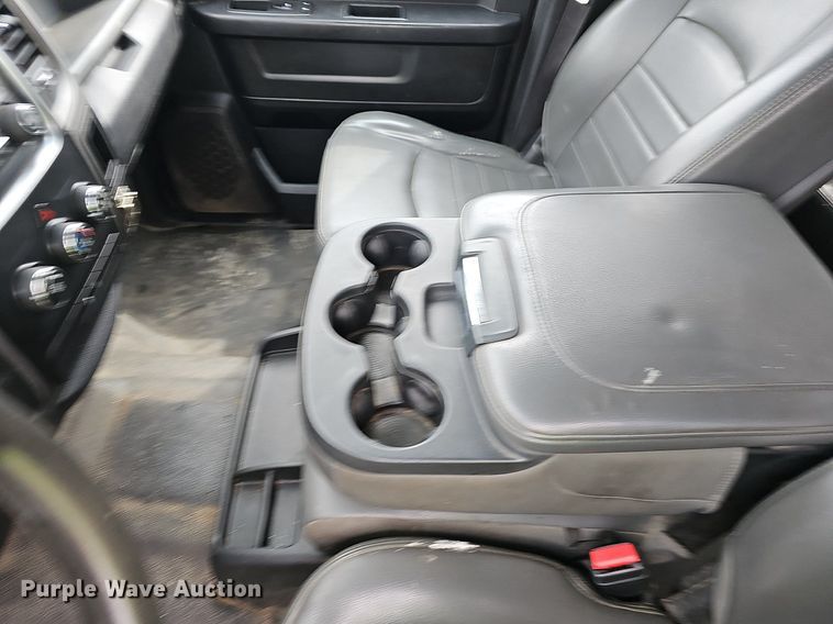 image for item OG9393 2013 Dodge Ram 1500  Crew Cab pickup truck