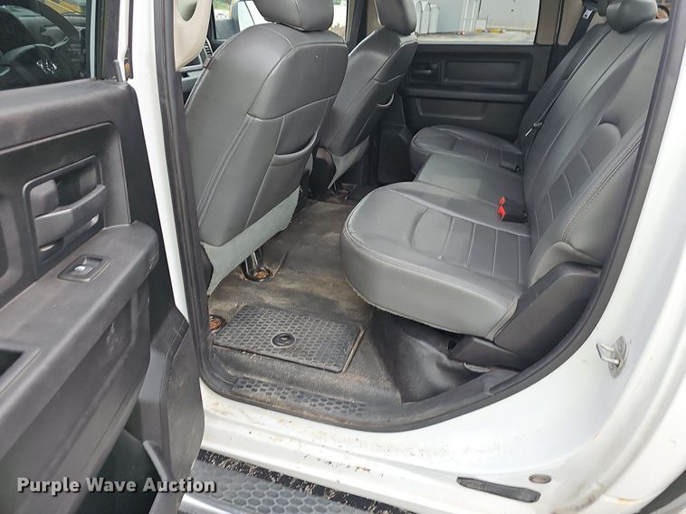 image for item OG9393 2013 Dodge Ram 1500  Crew Cab pickup truck