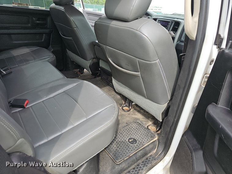 image for item OG9393 2013 Dodge Ram 1500  Crew Cab pickup truck