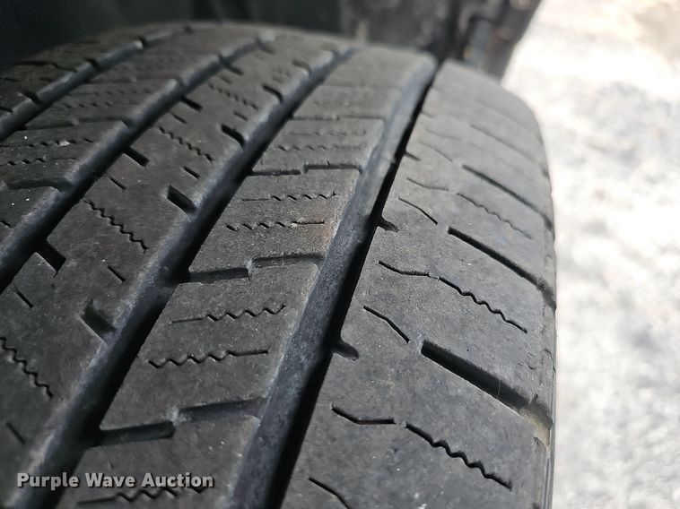 image for item OG9393 2013 Dodge Ram 1500  Crew Cab pickup truck