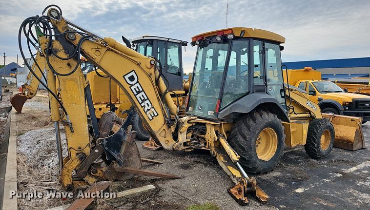 image for item OG9395 2005 John Deere 310SG  backhoe