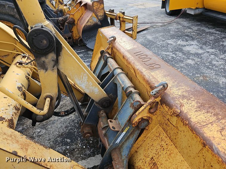 image for item OG9395 2005 John Deere 310SG  backhoe