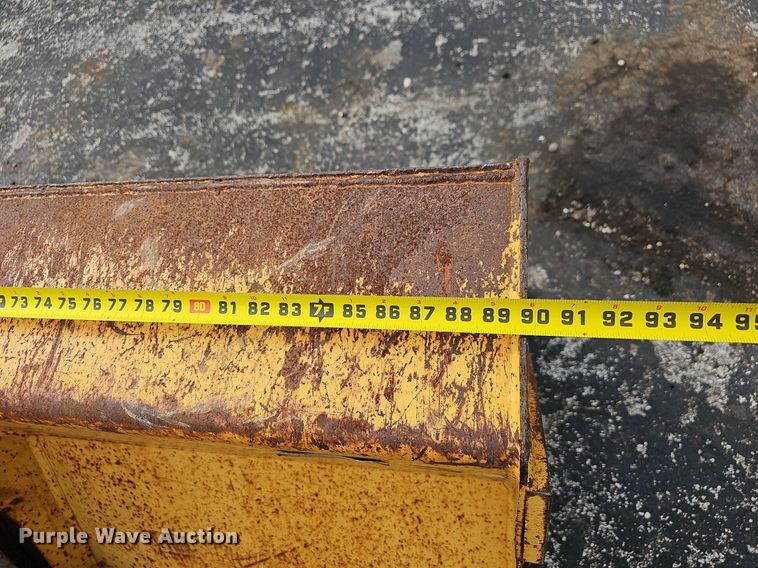 image for item OG9395 2005 John Deere 310SG  backhoe