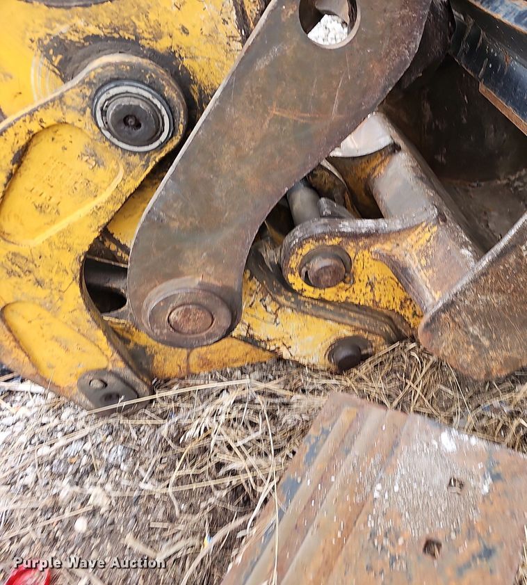 image for item OG9395 2005 John Deere 310SG  backhoe