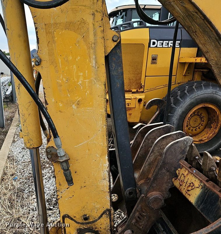 image for item OG9395 2005 John Deere 310SG  backhoe