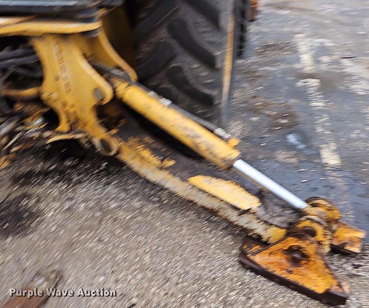 image for item OG9395 2005 John Deere 310SG  backhoe