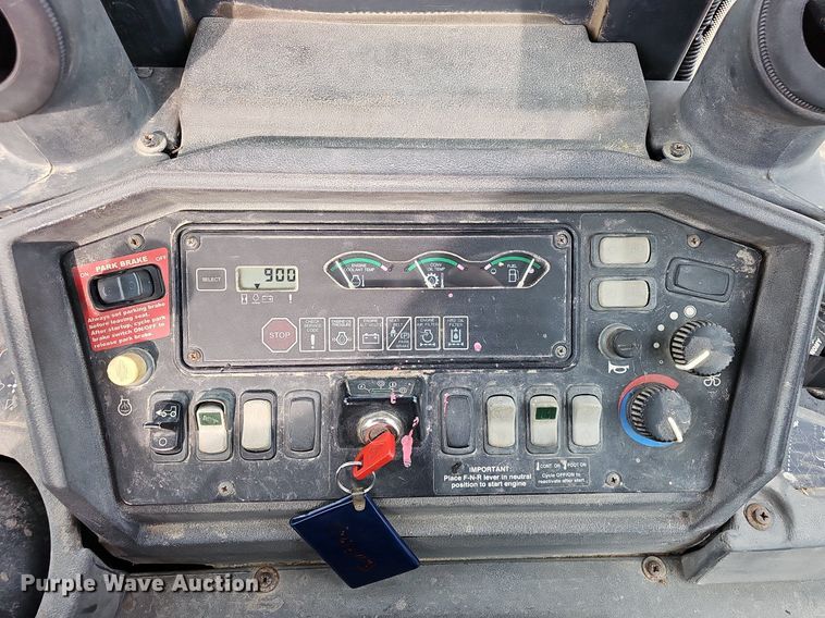 image for item OG9395 2005 John Deere 310SG  backhoe