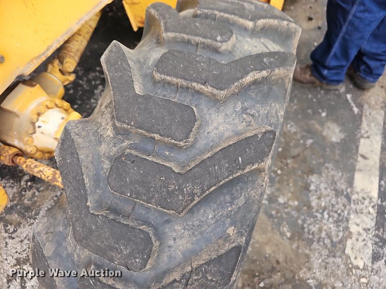 image for item OG9395 2005 John Deere 310SG  backhoe