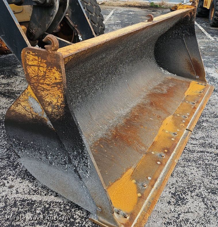 image for item OG9396 2006 John Deere 444J  wheel loader