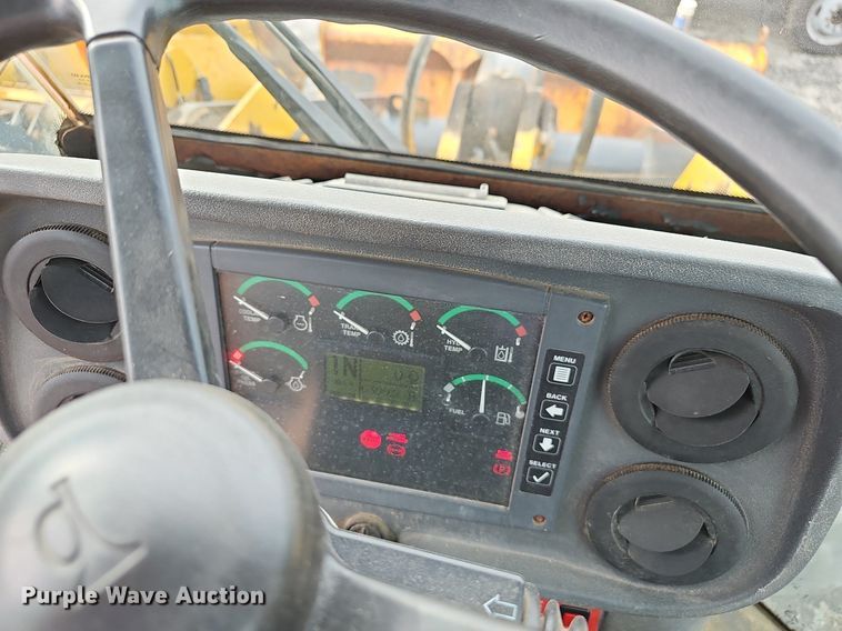 image for item OG9396 2006 John Deere 444J  wheel loader