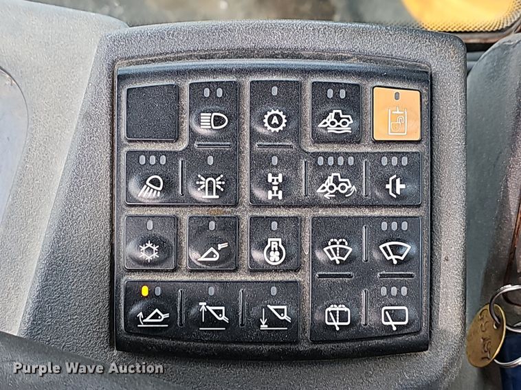 image for item OG9396 2006 John Deere 444J  wheel loader