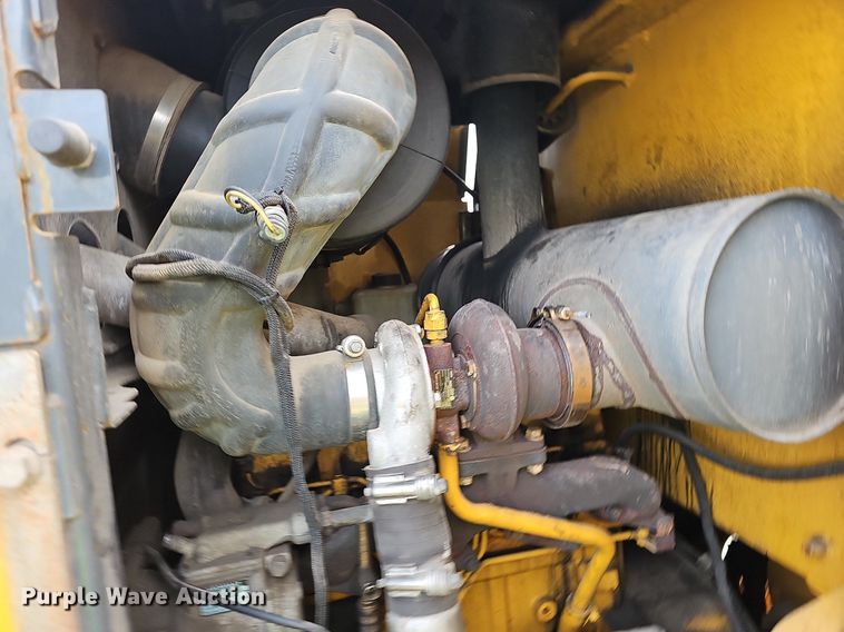 image for item OG9396 2006 John Deere 444J  wheel loader