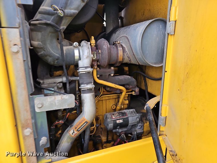 image for item OG9396 2006 John Deere 444J  wheel loader