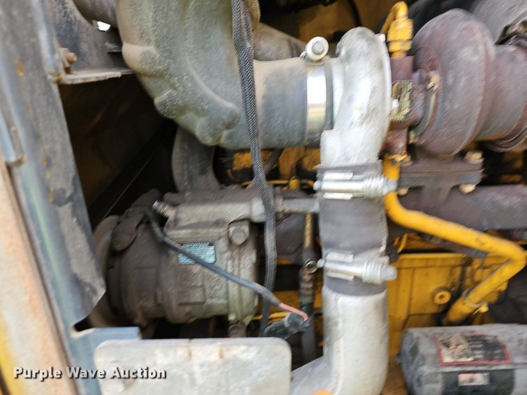 image for item OG9396 2006 John Deere 444J  wheel loader