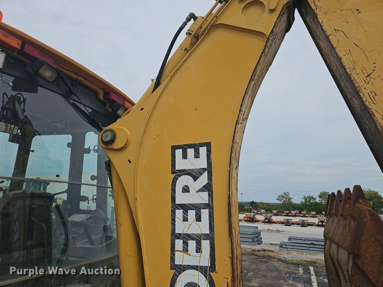 image for item OG9398 2003 John Deere 410G  backhoe