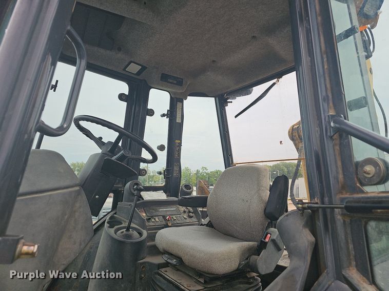 image for item OG9398 2003 John Deere 410G  backhoe