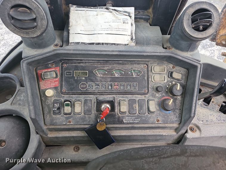 image for item OG9398 2003 John Deere 410G  backhoe