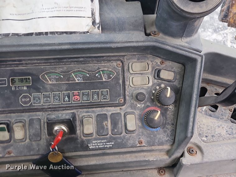 image for item OG9398 2003 John Deere 410G  backhoe