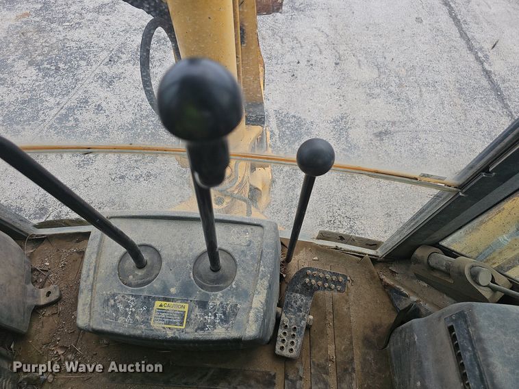 image for item OG9398 2003 John Deere 410G  backhoe