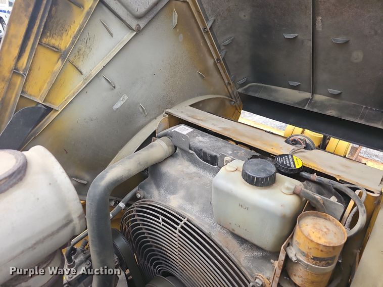 image for item OG9398 2003 John Deere 410G  backhoe