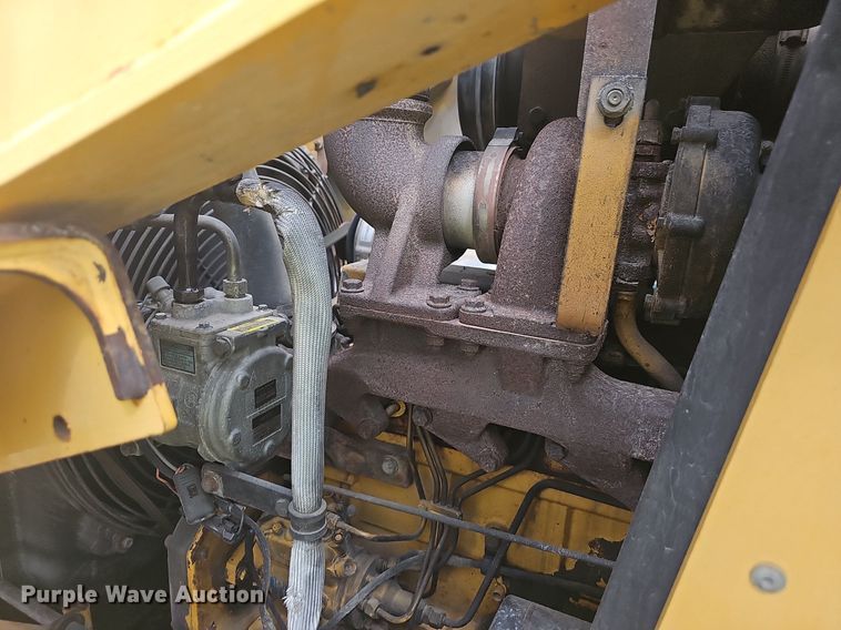 image for item OG9398 2003 John Deere 410G  backhoe
