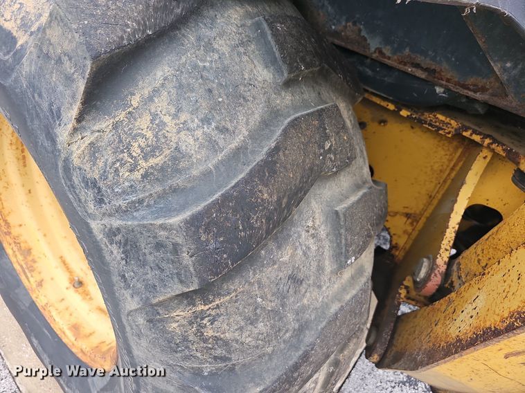 image for item OG9398 2003 John Deere 410G  backhoe