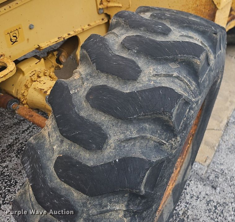 image for item OG9398 2003 John Deere 410G  backhoe