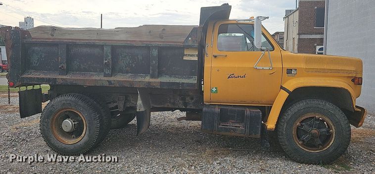 image for item OG9417 1981 Chevrolet C70  dump truck