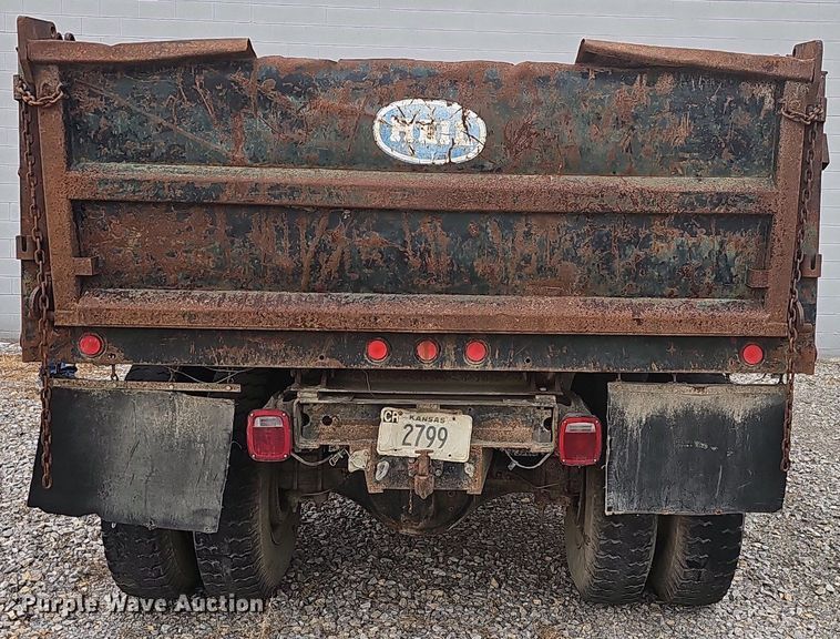 image for item OG9417 1981 Chevrolet C70  dump truck