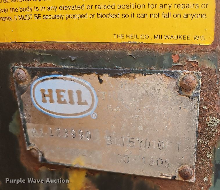 image for item OG9417 1981 Chevrolet C70  dump truck