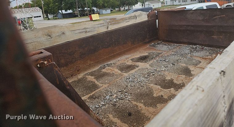 image for item OG9417 1981 Chevrolet C70  dump truck