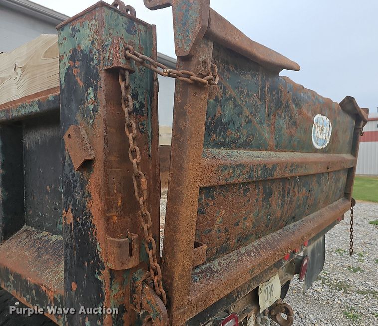 image for item OG9417 1981 Chevrolet C70  dump truck