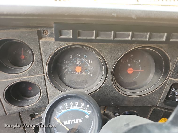 image for item OG9417 1981 Chevrolet C70  dump truck