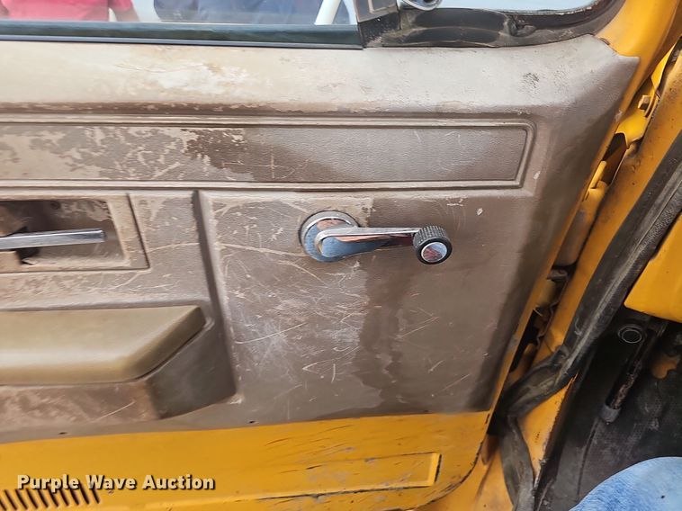 image for item OG9417 1981 Chevrolet C70  dump truck